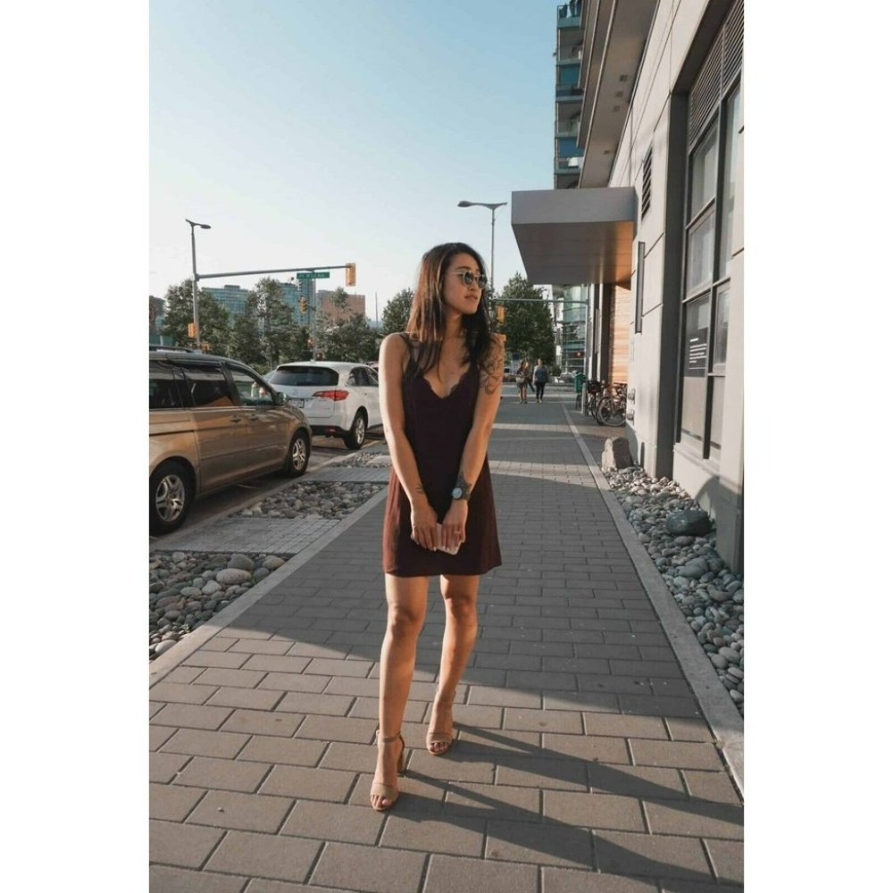 ARITZIA Wilfred Free Vivienne Black Crepe V-Neck Camisole Slip Dress Flowy Sz S